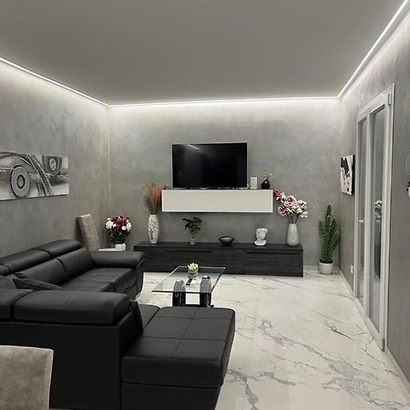ヴェンティミーリアCorso Montecarloアパートメント エクステリア 写真